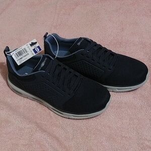 NWT Skechers Glide-Lite Shoes